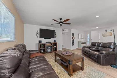 4308 W Yorkshire Drive, Glendale, AZ 85308 - Photo 16