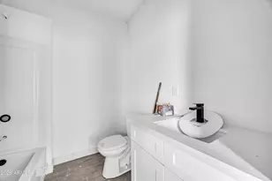 1002 W Polk St, Phoenix, AZ 85007 - Photo 10