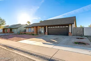 1431 W Monona Dr, Phoenix, AZ 85027 - Photo 2