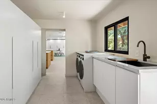 4035 E McDonald Dr, Phoenix, AZ 85018 - Photo 46