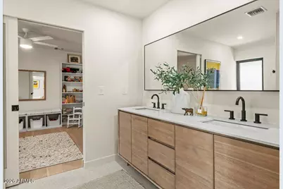 4035 E McDonald Drive, Phoenix, AZ 85018 - Photo 38