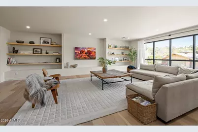 4035 E McDonald Drive, Phoenix, AZ 85018 - Photo 8