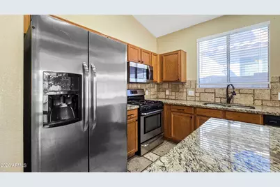 16252 W Madison Street, Goodyear, AZ 85338 - Photo 12