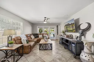 3406 E Wildwood Dr, Phoenix, AZ 85048 - Photo 8