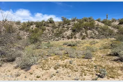 41Xx3 N 276th Avenue #3, Morristown, AZ 85342 - Photo 2