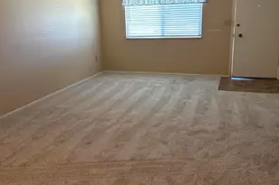 13677 N Newcastle Dr, Sun City, AZ 85351 - Photo 2