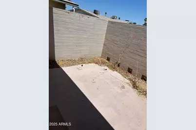 13677 N Newcastle Drive, Sun City, AZ 85351 - Photo 16