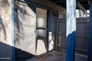 286 W Palomino Dr, Chandler, AZ 85225 - Photo 20