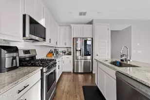 301 W Striding Edge Dr, San Tan Valley, AZ 85140 - Photo 8