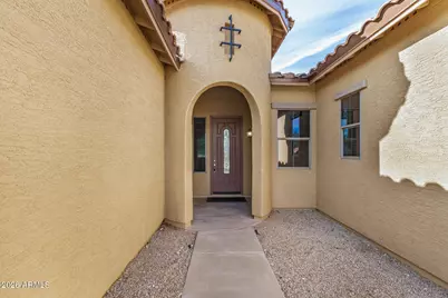 18324 W Desert View Lane, Goodyear, AZ 85338 - Photo 4