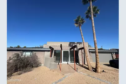 4302 E Saint Joseph Way, Phoenix, AZ 85018 - Photo 2