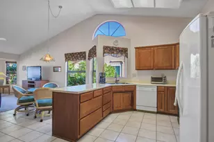 13714 W Greenview Dr, Sun City West, AZ 85375 - Photo 14