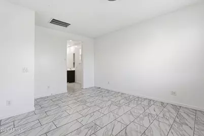 6762 W Encinas Lane Lane, Phoenix, AZ 85043 - Photo 8