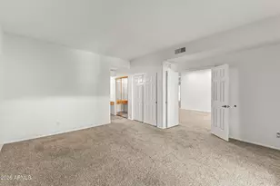 5200 S Lakeshore Dr, Tempe, AZ 85283 - Photo 8