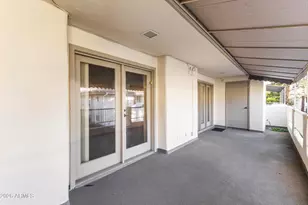 5200 S Lakeshore Dr, Tempe, AZ 85283 - Photo 10