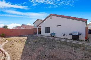 12018 W Almeria Rd, Avondale, AZ 85392 - Photo 32