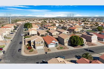 12018 W Almeria Road, Avondale, AZ 85392 - Photo 36