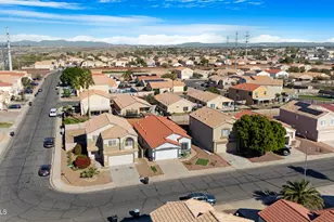 12018 W Almeria Rd, Avondale, AZ 85392 - Photo 36