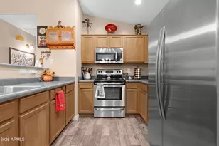 12018 W Almeria Rd, Avondale, AZ 85392 - Photo 10