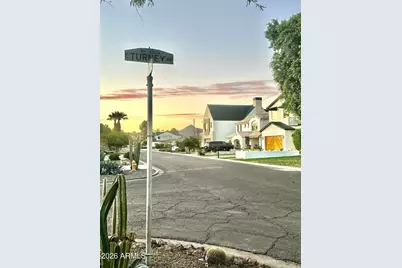 4535 E Campbell Avenue, Phoenix, AZ 85018 - Photo 2
