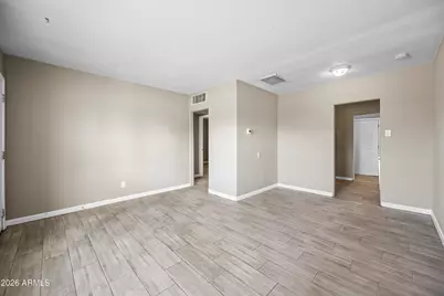 907 N 22nd Place #2, Phoenix, AZ 85006 - Photo 4