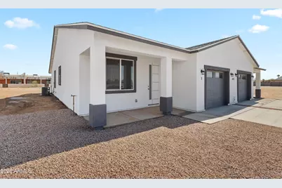 14055 S Berwick Road, Arizona City, AZ 85123 - Photo 2