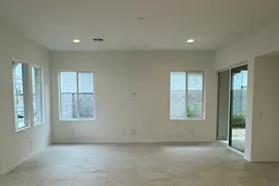 26421 N 22nd Dr, Phoenix, AZ 85085 - Photo 10