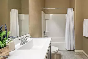 1367 S Country Club Dr, Mesa, AZ 85210 - Photo 12