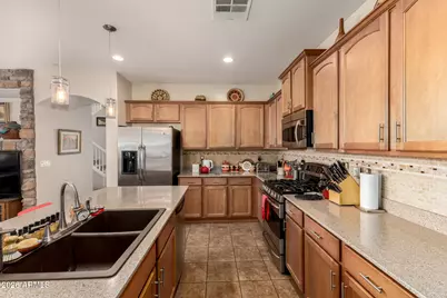 13533 N 150th Avenue, Surprise, AZ 85379 - Photo 18