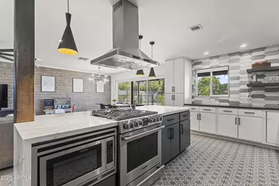 3355 N 6th Avenue, Phoenix, AZ 85013 - Photo 4