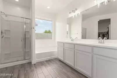 584 E Hazelnut Lane, San Tan Valley, AZ 85140 - Photo 16