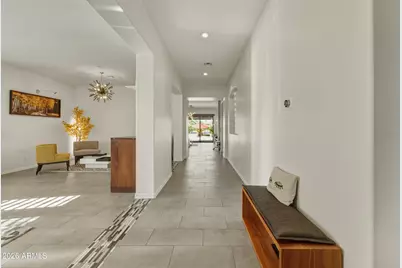 21080 N 76th Avenue, Glendale, AZ 85308 - Photo 8