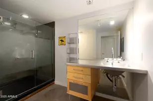 914 E Osborn Rd, Phoenix, AZ 85014 - Photo 26