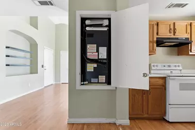 6550 N 47th Avenue #209, Glendale, AZ 85301 - Photo 10