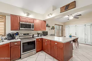 6319 W Mercer Ln, Glendale, AZ 85304 - Photo 12