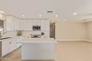 3441 W Aster Dr, Phoenix, AZ 85029 - Photo 8