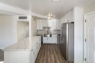 7626 E Catalina Dr, Scottsdale, AZ 85251 - Photo 2