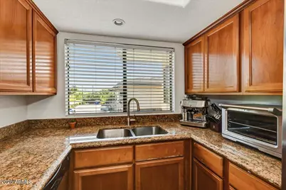 3235 E Camelback Road #218, Phoenix, AZ 85018 - Photo 14