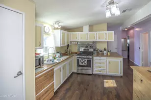 10293 E Manzanita Trail, Dewey, AZ 86327 - Photo 8