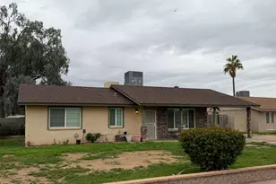 7613 W Devonshire Ave, Phoenix, AZ 85033 - Photo 2