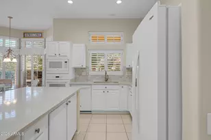 13729 W Robertson Dr, Sun City West, AZ 85375 - Photo 10