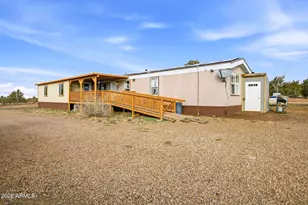 690 Stanford Dr, Concho, AZ 85924 - Photo 2