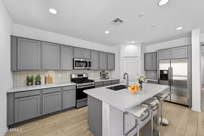 25304 N 165th Lane, Surprise, AZ 85387 - Photo 2