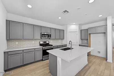 25304 N 165th Lane, Surprise, AZ 85387 - Photo 6