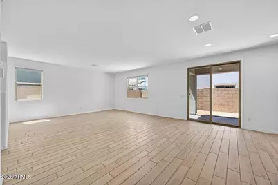 25304 N 165th Lane, Surprise, AZ 85387 - Photo 10
