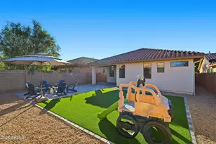 1842 W St Exupery Dr, Phoenix, AZ 85086 - Photo 30