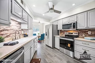 17056 N 107th Avenue, Sun City, AZ 85373 - Photo 4