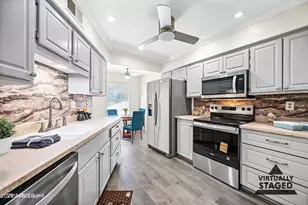 17056 N 107th Ave, Sun City, AZ 85373 - Photo 4