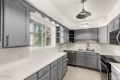 3655 N 5th Avenue #114, Phoenix, AZ 85013 - Photo 10