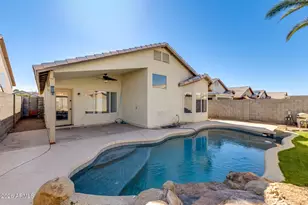 8642 W Laurel Ln, Peoria, AZ 85345 - Photo 24